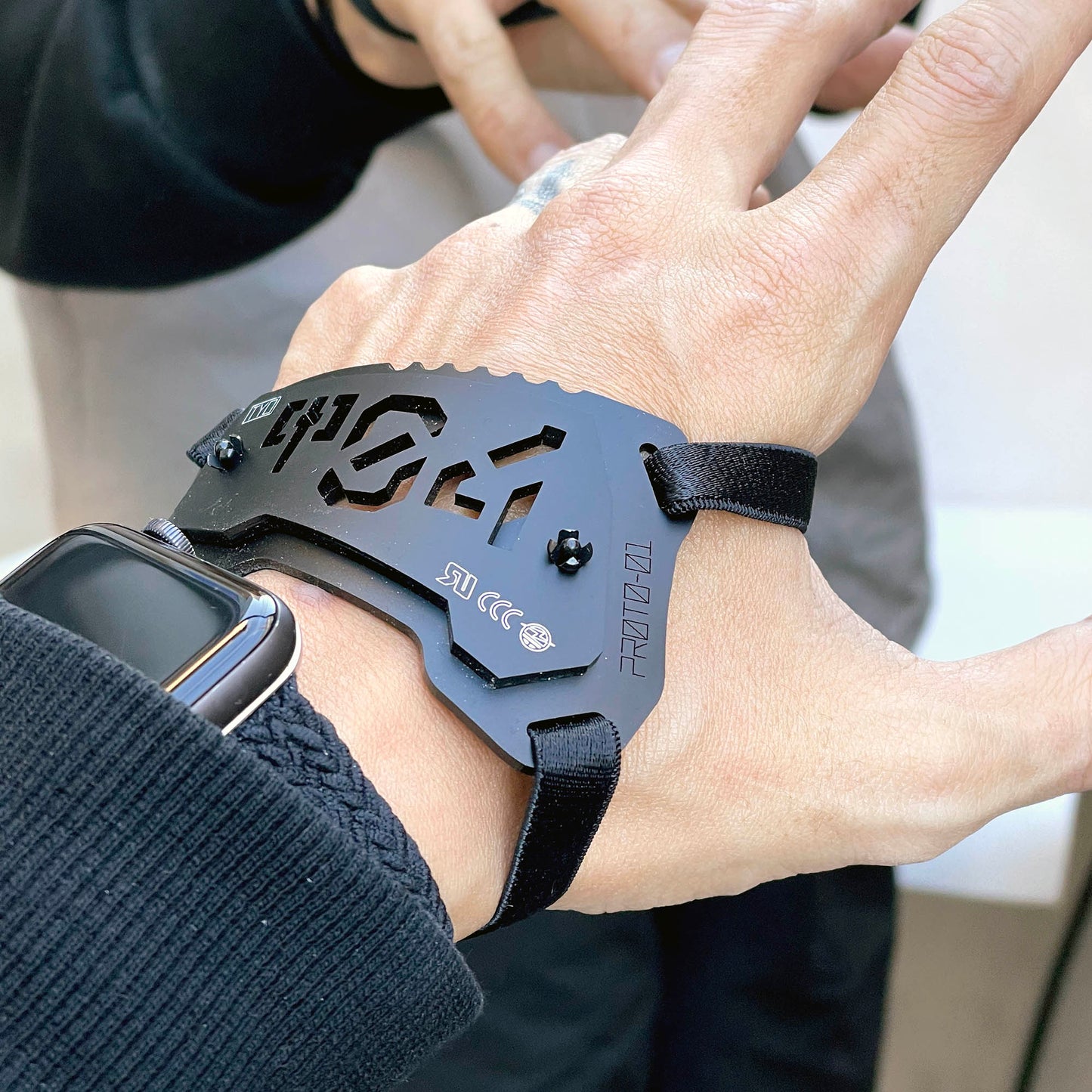小型ハンドアーマーユニット_甲04