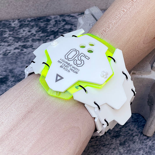 伸縮装甲バンド E-05 limited color