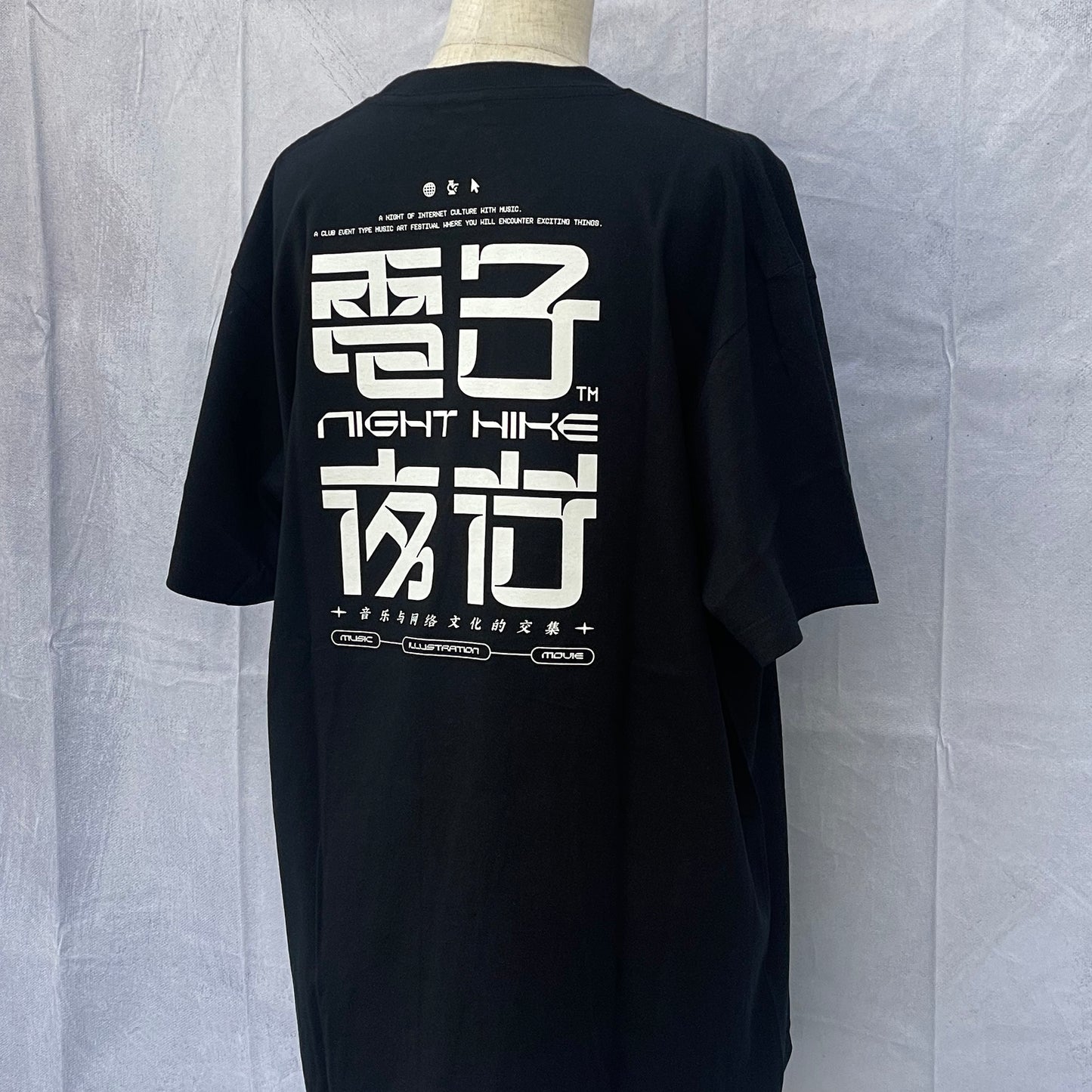 NIGHT HIKE Tシャツ