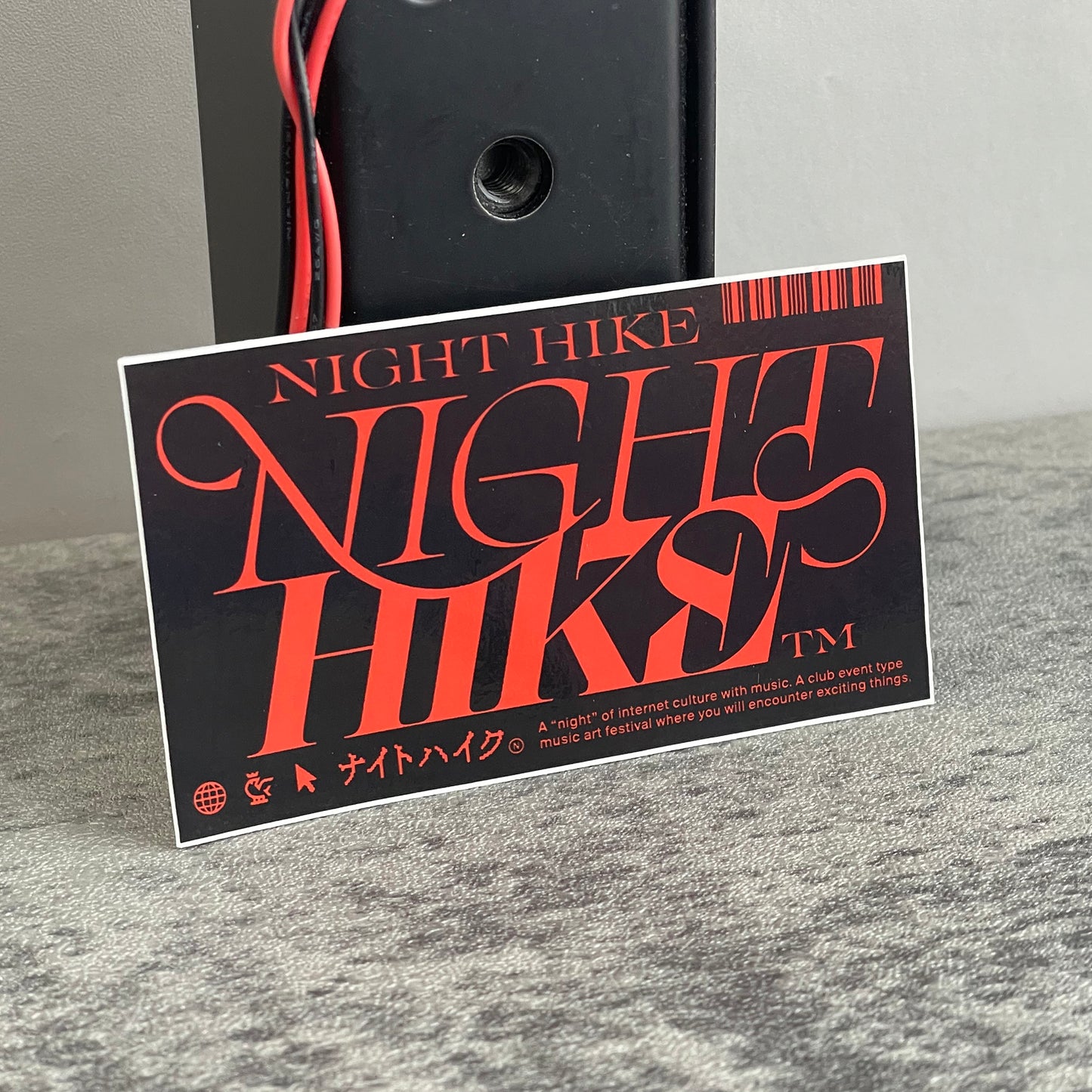ステッカー NIGHT HIKE(レッド)