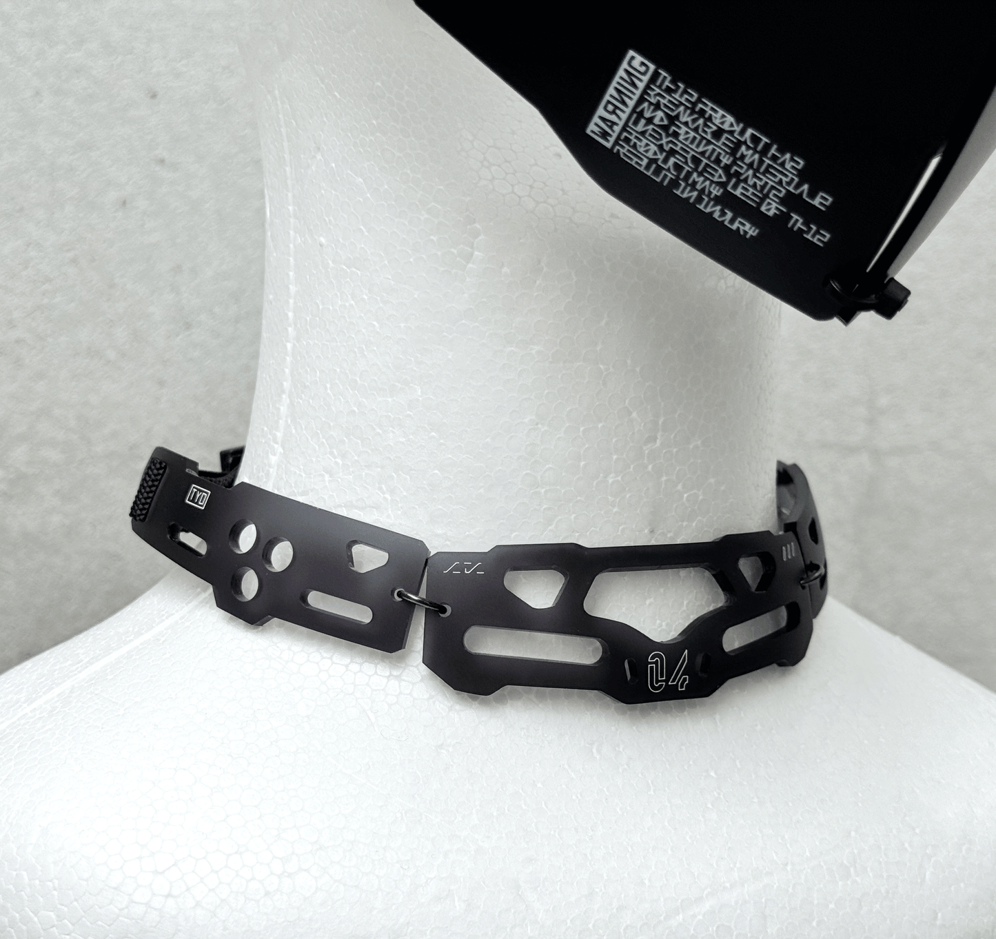 Armored choker unit type04