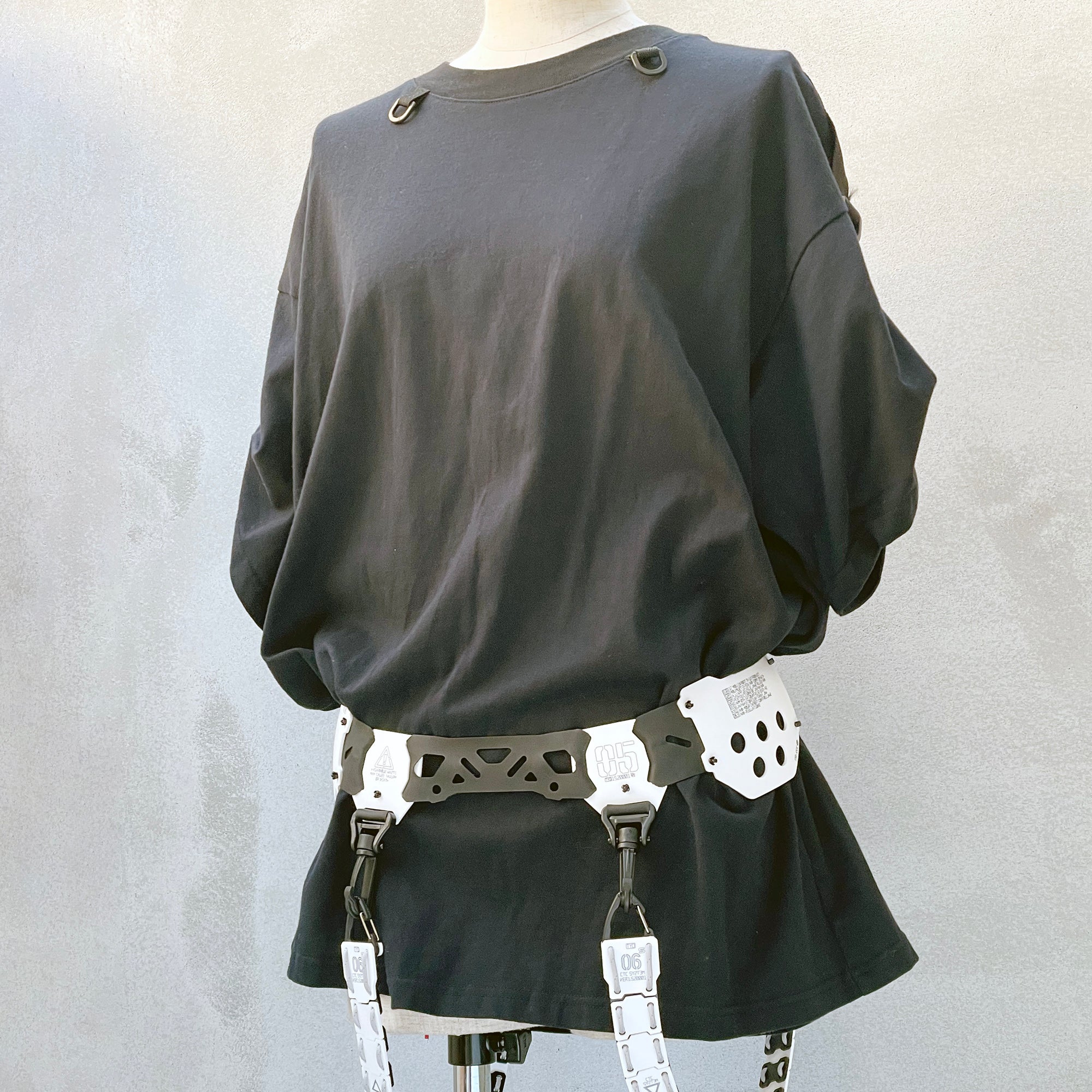 中央町戦術工芸　伸縮装甲バンド E-05 装甲ガーターベルトユニット05 – 中央町戦術工芸