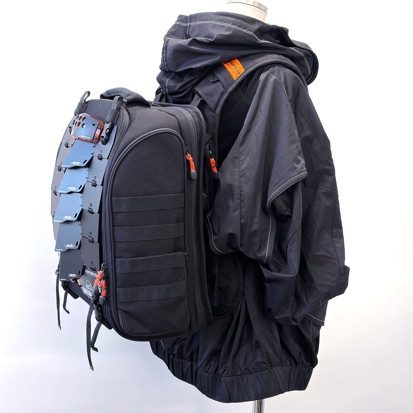 equilibrium x ctctyo 装甲バックパックシステム