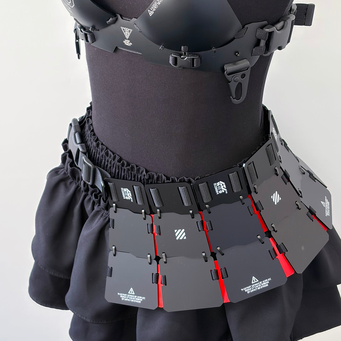 ハーフスカートアーマー